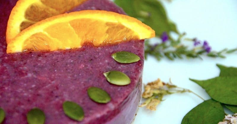 Raw Pomegranate & Maqui Cheesecake