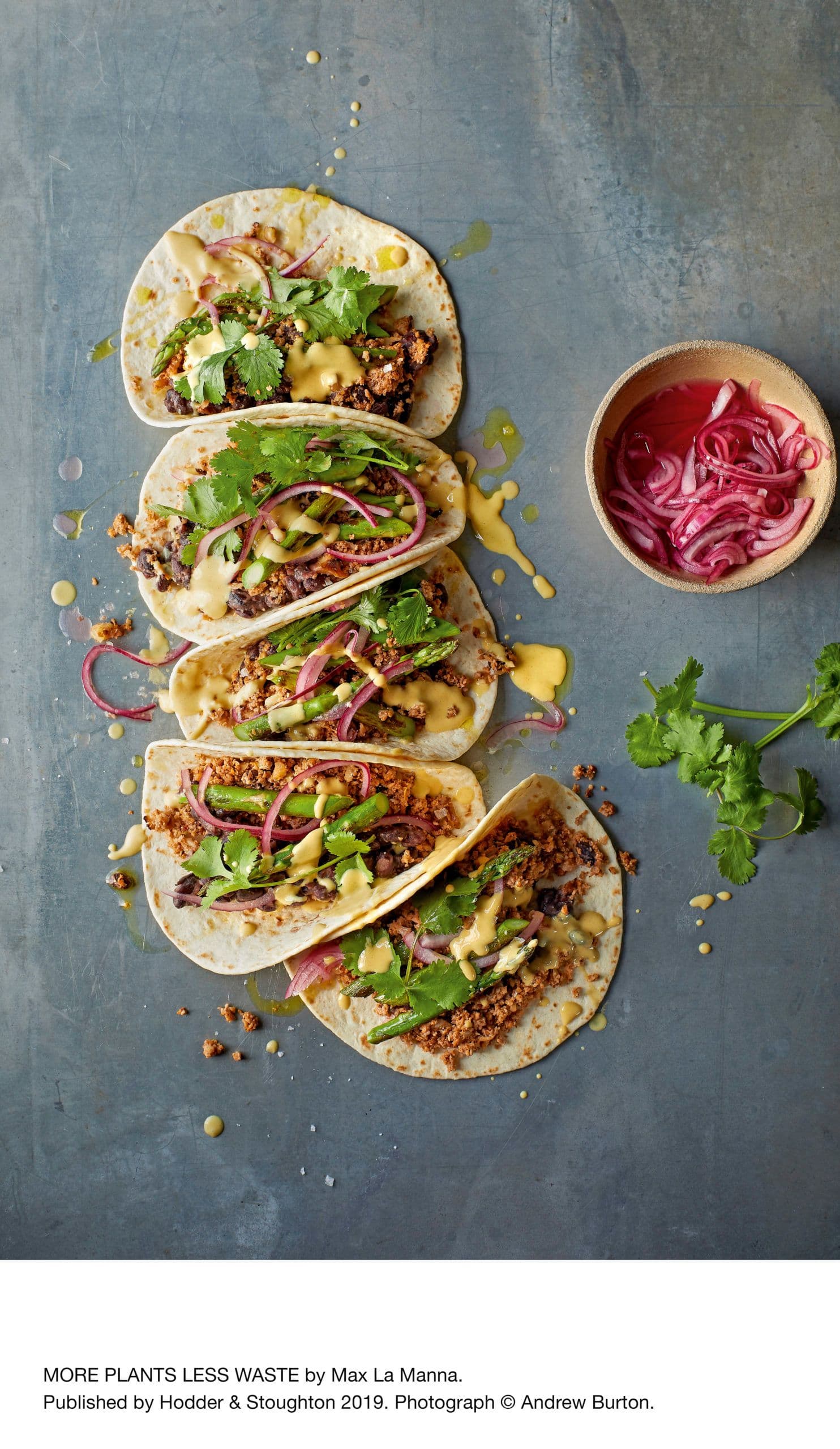 Spicy cauliflower walnut 'meat'